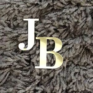 Meet your Posher, Julie